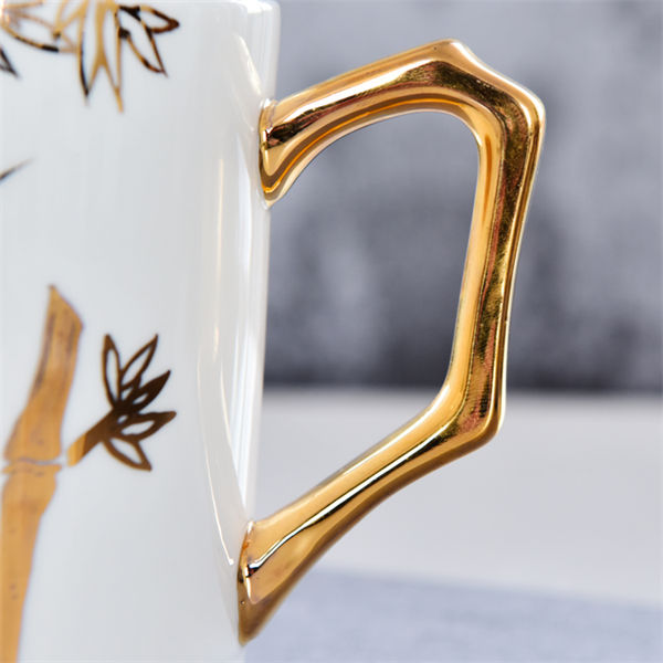 Bone China Covered Cup