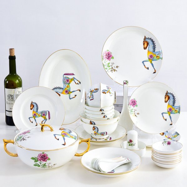 60-piece of Porcelain Dinnerware Composition, Selection and Precautions for Use