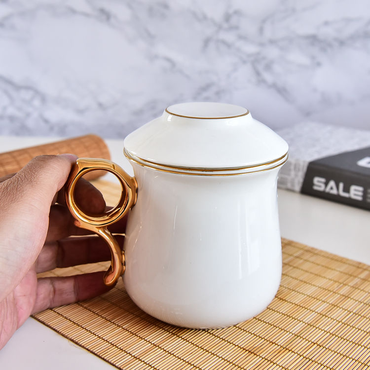 Golden Handle Bone China Tea Strainer Covered Cup