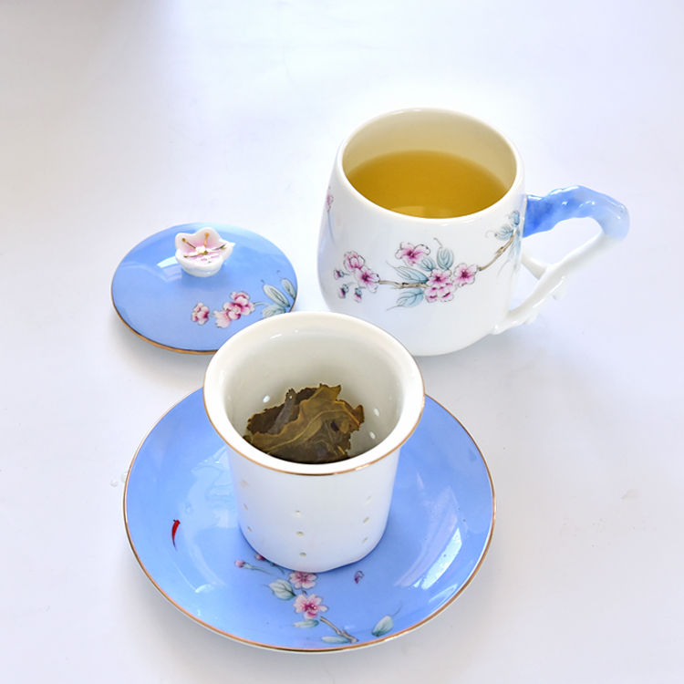 Hand-drawing Bone China Tea Strainer Covered Cup 1