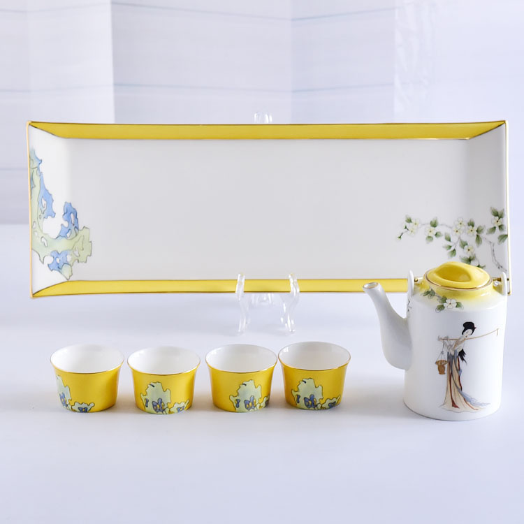 Hand-drawing Home Use Bone China Tea Set