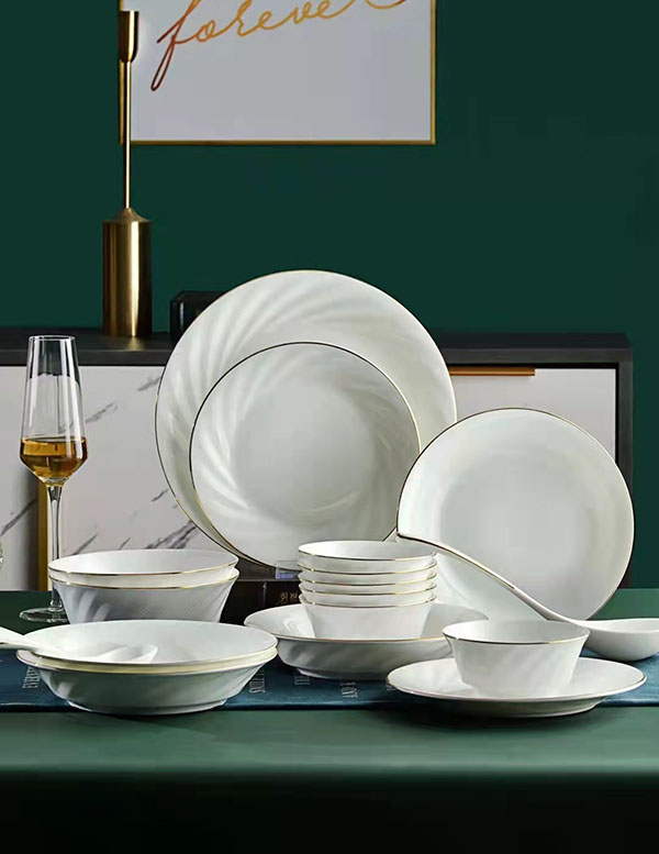 High Mountains and Flowing Water Bone China Relief Dinnerware