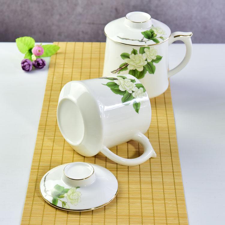 Large Bone China Tea Strainer Covered Cup 1