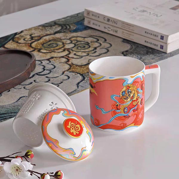 Lucky Lion Bone China Tea Strainer Covered Cup