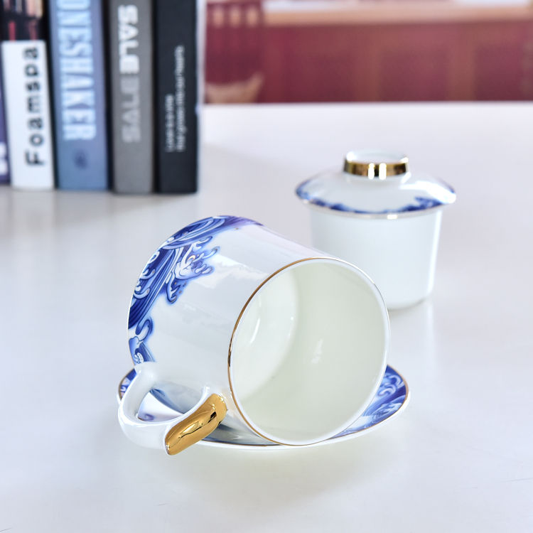Mountain and Water Bone China Tea Strainer Covered Cup
