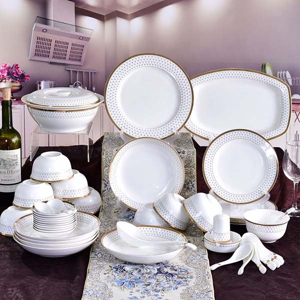 46-piece Porcelain Bowl Plate and Saucer Dinnerware