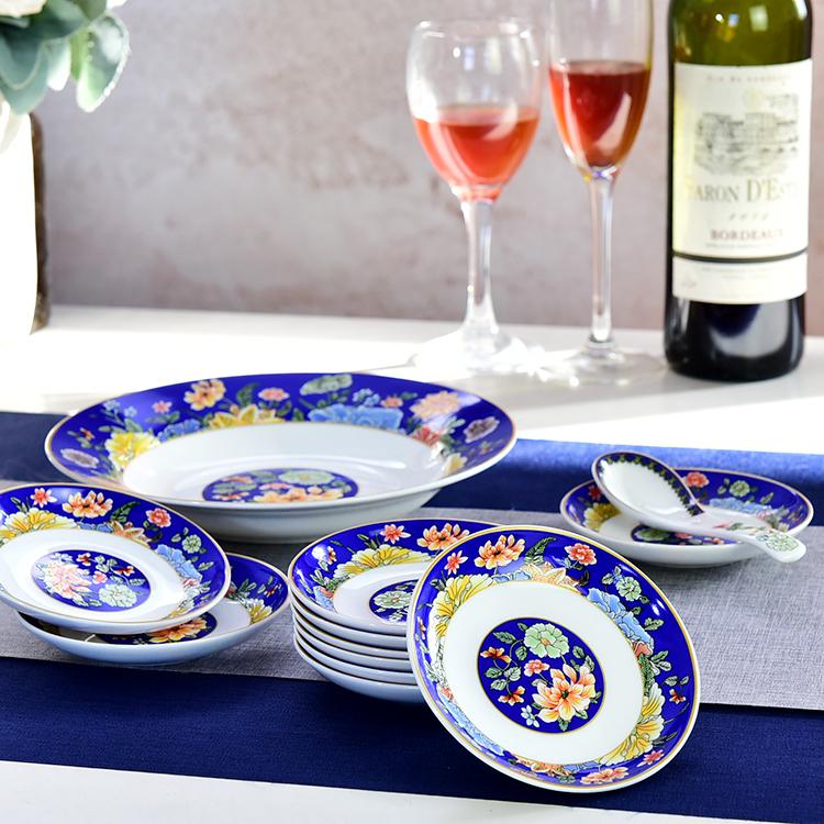 Blue Coral 48-piece Porcelain Dinnerware
