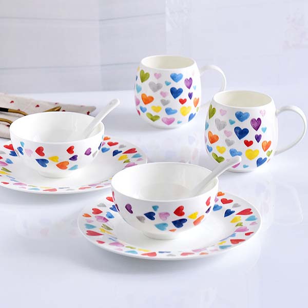 Customizable Porcelain Heart-Shaped 8-piece Dinnerware