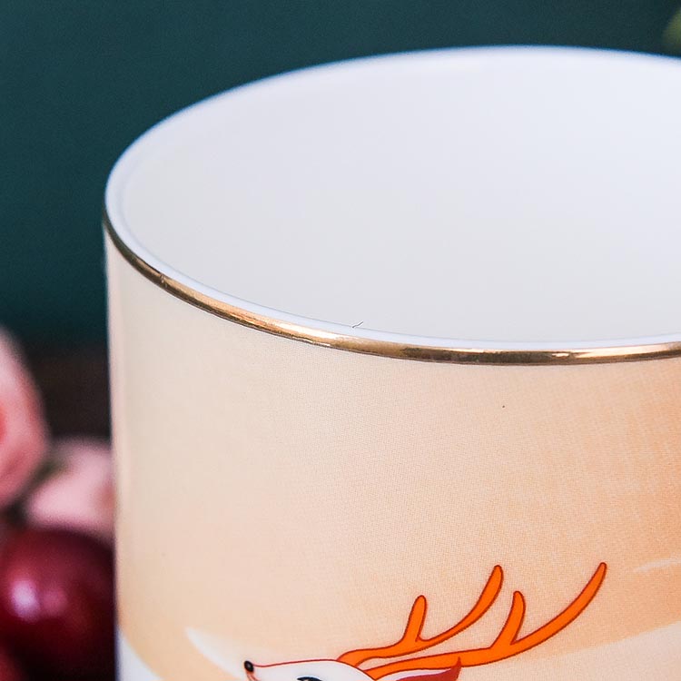 Dream Pursuing Deer Porcelain Cup