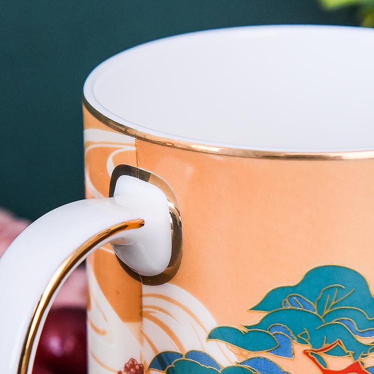 Dream Pursuing Deer Porcelain Cup