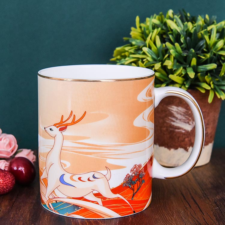 Dream Pursuing Deer Porcelain Cup