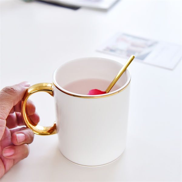 Golden Handle Bone China Mug 1