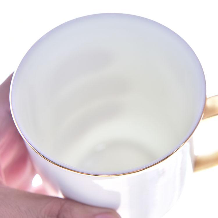 Golden Rimmed Bud Porcelain Covered Cup