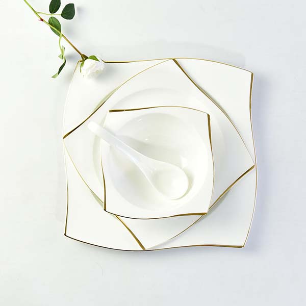Golden Rimmed Corner Plate Dinnerware