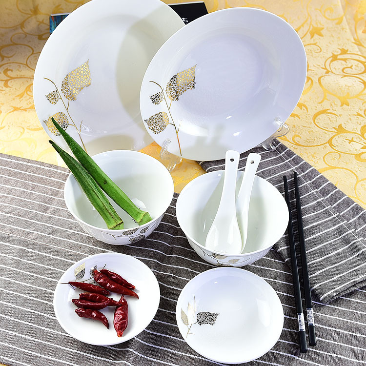 Knot Branches 8-piece Porcelain Dinnerware