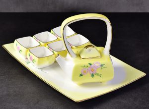 Hand-drawing Porcelain Tea Set with Tea Tray