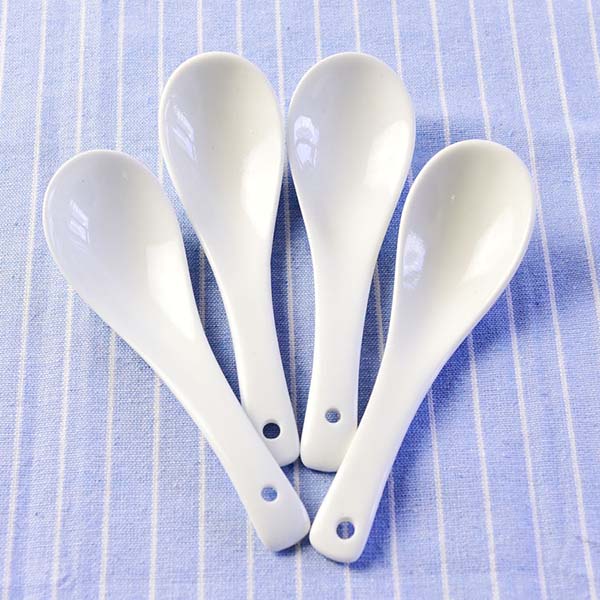 Large and Small Size Pure White Xiaomage Porcelain Stirring Spoon