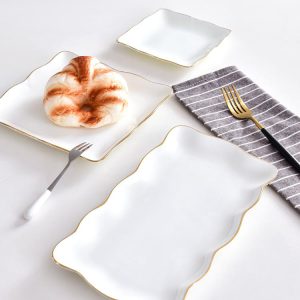 Porcelain Golden Wave Rimmed Square Plate Customizable Porcelain Dinnerware