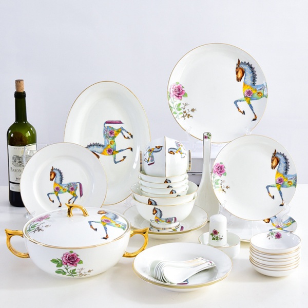 What is a 28-Piece Porcelain Dinnerware Set? A Buyer’s Guide for Lasting Quality