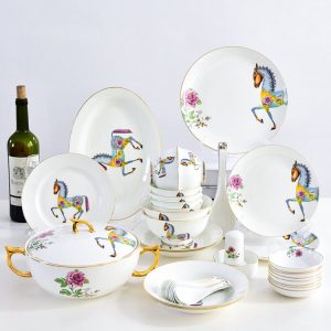 24-Piece Porcelain Dinnerware Set: How to Choose and Care for It