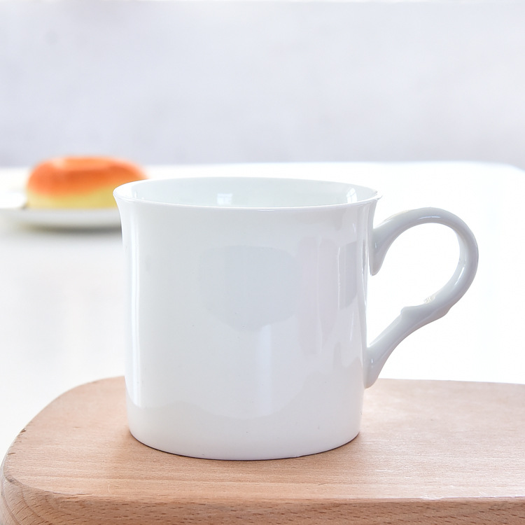 A Detailed Guide to the Manufacturing Process of Porcelain Mugs: From Clay to Cup