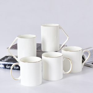 How to Tell the Difference Between Real Porcelain Mugs and Imitations